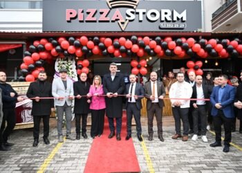 Pizza Storm Kartepe Şubesi; FSM Açıldı..