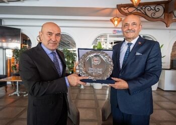 Sivil toplumdan tam destek Soyer:  “Türkiye’de vaat ettiğinin yüzde 87’sini gerçekleştiren bir belediye yok”