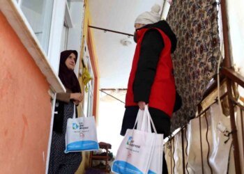 İzmit Belediyesi Çınar Ekibi Vatandaşlarla Buluşuyor