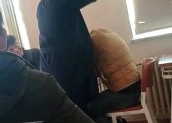 Öğretmen öğrencisini darp etti, mahkemeden karar çıktı