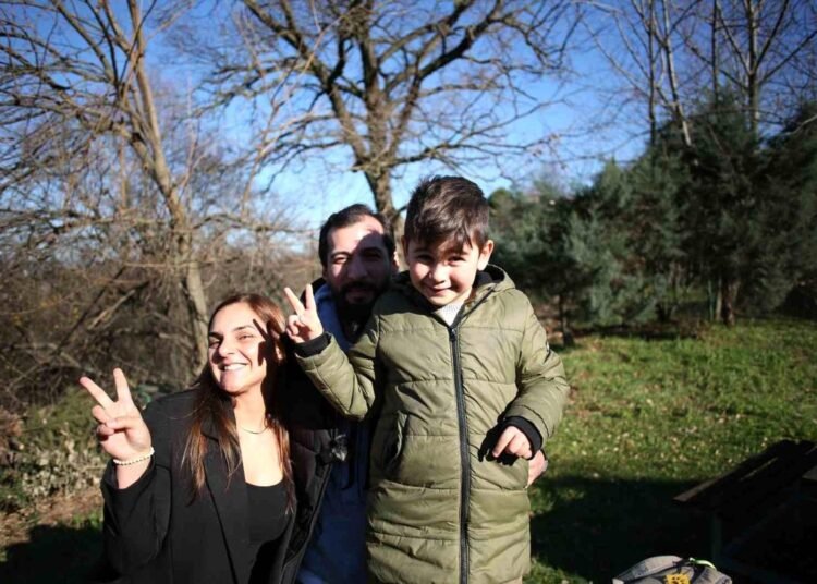 Otizmli çocuğun ailesi, komşularının saldırısına maruz kaldı