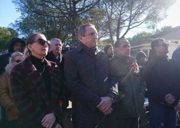 Uğur Mumcu Ayvalık’taki evinin önünde anıldı