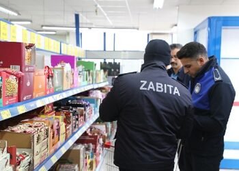 Zabıta ekiplerinden zincir marketlere denetim