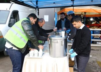 Derincede pazar esnafina corba ikrami 11 Large 1