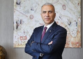 Alarko, yarınlarımızın teminatı kadın öğretmen adaylarını geleceğe hazırlıyor