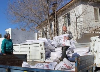 Antalya Büyükşehir Belediyesi 68 üreticiye 2061 çuval daha süt yemi desteği verildi