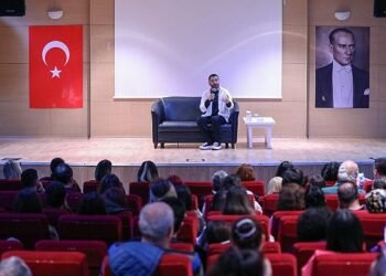 Buca Belediyesi’nden Sevgililer Günü’ne özel gösteri