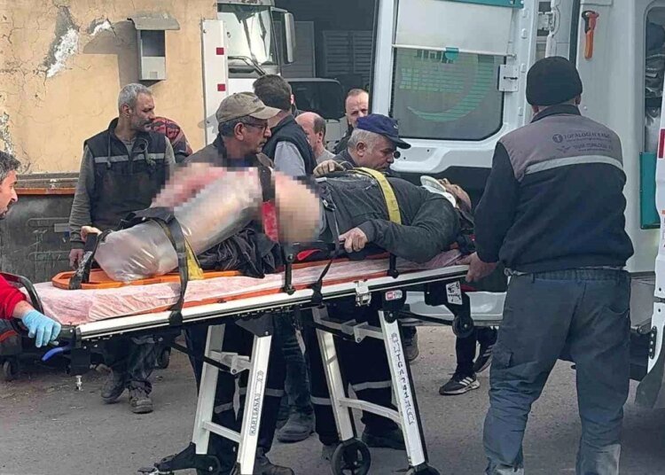 Gebze’de vincin halatı koptu, işçi ağır yaralandı
