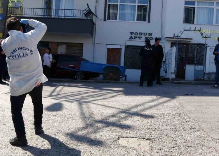Karamürsel’de Ağabeyini Öldüren Sanığın Yargılanması Başladı
