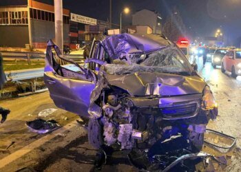 Kartepe’de Zincirleme Trafik Kazası: 3 Yaralı