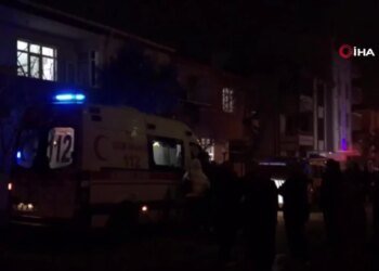 Ocakta unutulan yemek yangın çıkardı: 1 kişi dumandan etkilendi