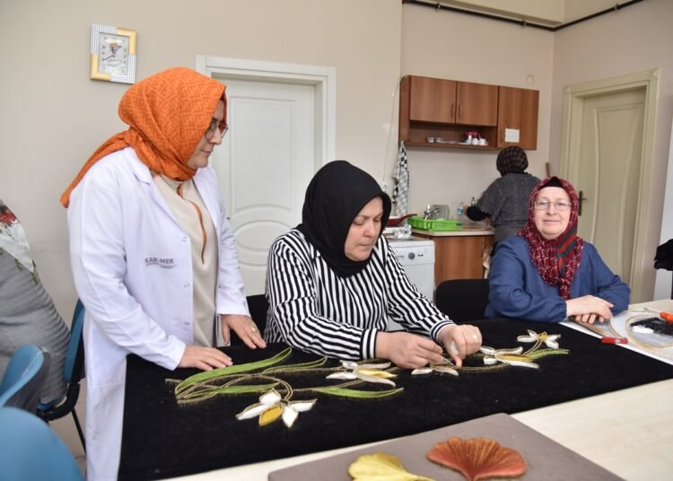 KADINLARDAN BUYUK ILGI