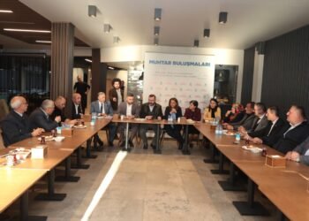 Kocaelili muhtarlardan okul kampanyasina destek 2