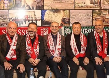 Çiftçi, Sivaslılar Derneği’ni ziyaret etti