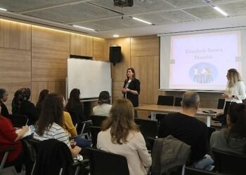 Destek Eğitim Merkezi’nden Velilere Rehberlik Semineri