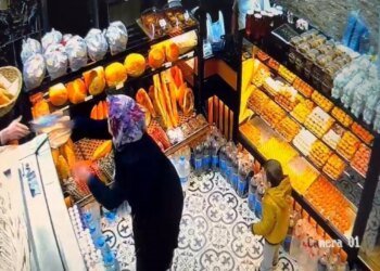 Kocaeli’de bir fırında şeker kaçan çocuk Heimlich manevrasıyla kurtarıldı