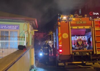 Sahur vakti camide korkutan yangın