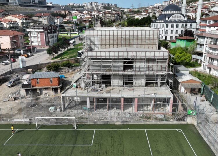 Hasan Dogan Genclik Merkezi hizla yukseliyor 4