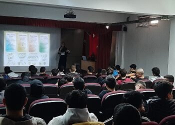 Bayrampaşa Belediyesi’nden öğrencilere geri dönüşüm eğitimi