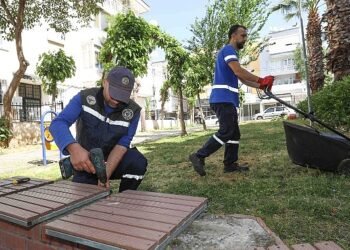Buca’nın parklarında yaza hazırlık