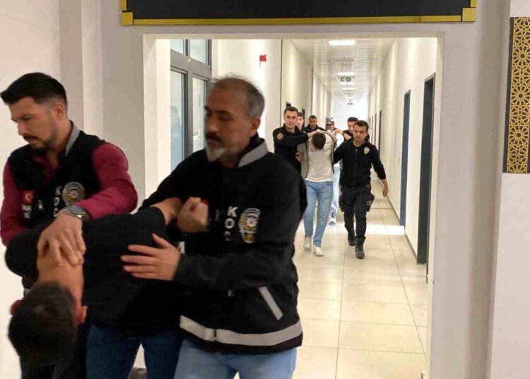 Darıca’da Kar Maskeli Cinayet: 8 Gözaltı
