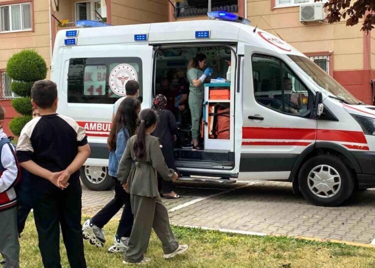 Kartepe’de Apartman Yangını: 1 Yaralı