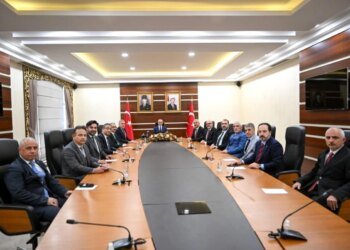 Kocaeli Valisi Seddar Yavuz, Gebze Mesleki ve Teknik Anadolu Lisesi Elektrik ve Elektronik Atölye Binası’nın yapımına onay verdi