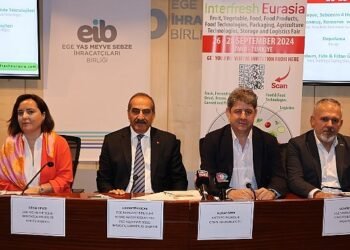 Egeli yaş meyve sebze ihracatçılarının ayağına fuar geldi