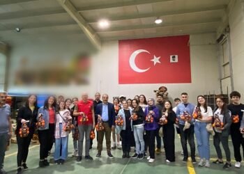 “İşinizi severek yapın, dürüst çalışın, hayal bile edemeyeceğiniz başarı peşinden gelecek”