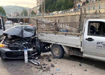İzmit’te zincirleme trafik kazası: 2 yaralı