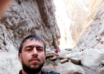 Kandıra’da kaza: Tüp yüklü kamyonetin şoförü hayatını kaybetti