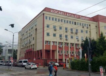 Kocaeli’de Kendisiyle Barışmak İsteyen Eşini Bıçaklayan Sanığa Yeniden 17 Yıl Hapis Cezası
