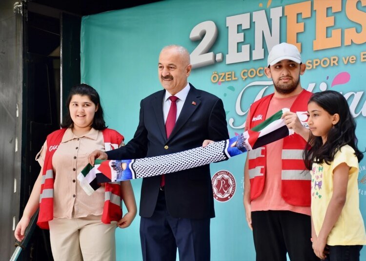 Kocaeli’de Özel Gereksinimli Öğrenciler Spor ve Eğlence Festivalinde Keyifli Vakit Geçirdi
