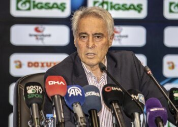 Kocaelispor, Sakaryaspor’a mağlup oldu