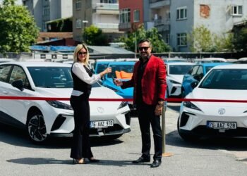 MUTLULULAR TRANSPORT 12 ADET ELEKTRİKLİ ARAÇ ALDI, YEŞİL LOJİSTİK ÇALIŞMALARINI HIZLANDIRDI