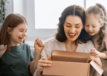 Sürat Kargo, Anneler Günü’ne özel yapılacak tüm gönderileri yüzde 50 indirimle taşıyacak