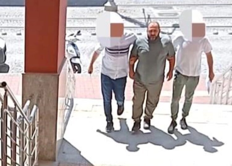 5 yıl 10 ay kesinleşmiş hapis cezası ile aranan şahıs kıskıvrak yakalandı