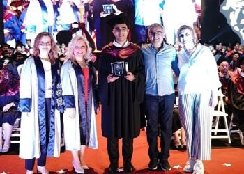 Egeli genç hekimler sektöre uğurlandı