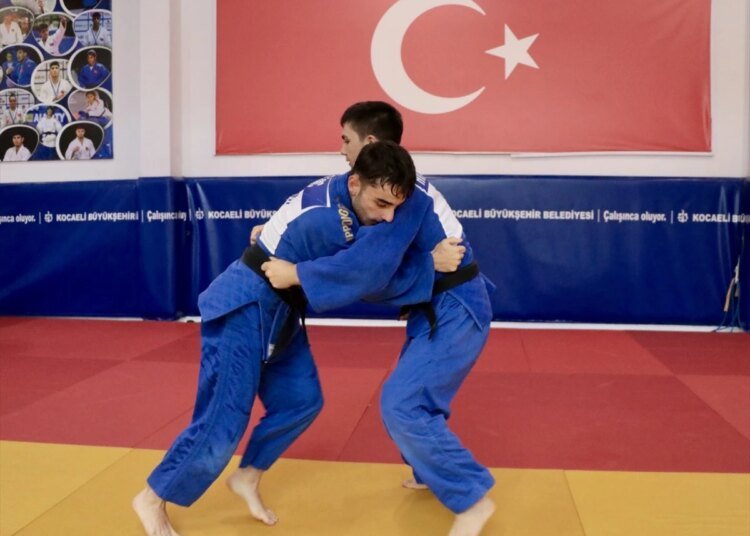 Genç Erkek Judo Milli Takımı Avrupa Kupası Hazırlıklarını Sürdürüyor