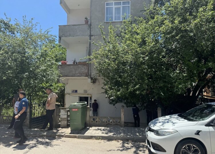 Kocaeli’de Boşanma Aşamasındaki Karısını ve Akrabasını Vuran Şüpheli Gözaltına Alındı