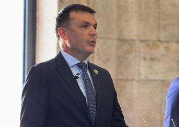 Nihat Tanrıkulu bir kez daha haykırdı: “Kimse ekonomi üzerinden Türkiye’ye diz çöktüremez”