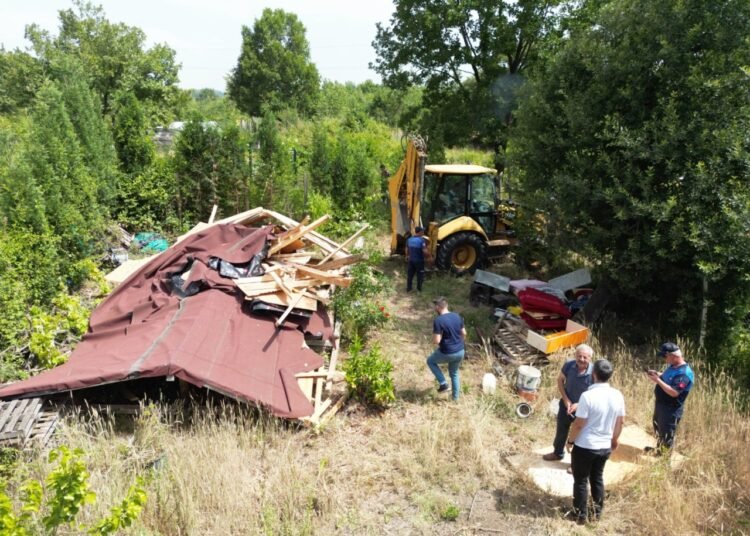 KARTEPEDE KACAK BUNGOLOVLARA AF YOK 2