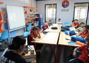 Bilim Konya Yaz Okulu’nda Öğrenciler Bilim ve Teknolojiyle İç İçe Oluyor