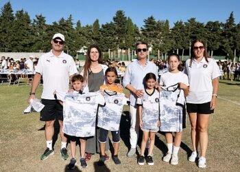 Çeşme Belediye Spor Kulübü Yaz Spor Okulları Açıldı