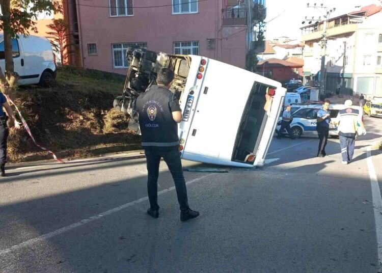 Freni Boşalan İşçi Servisi Kazası Davasında 2 Sanık Hakim Karşısında