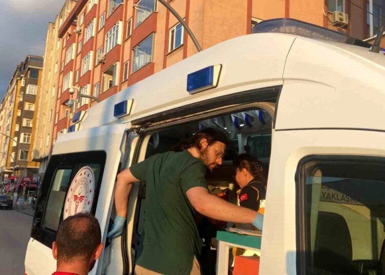 Gebze’de İki Motosikletin Karıştığı Kaza Sürücüler Yara Almadan Atlattı
