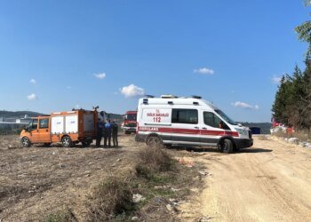 Gebze’deki Geri Dönüşüm Deposunda Yangın Çıktı