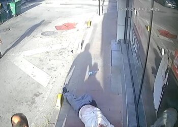 İzmit’te Esnaf Pompalı Tüfekle Vuruldu