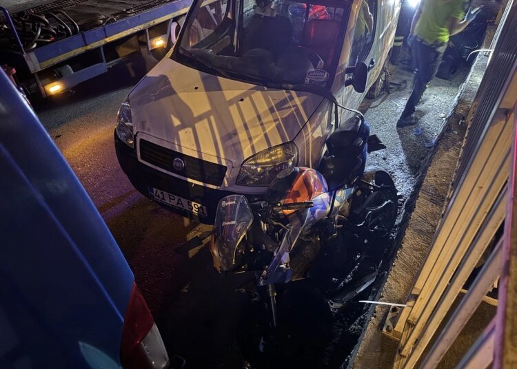İzmit’te Motosiklet Kazası: 1 Ölü, 1 Yaralı