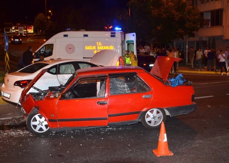 Karamürsel’de kaza: 6 kişi yaralandı